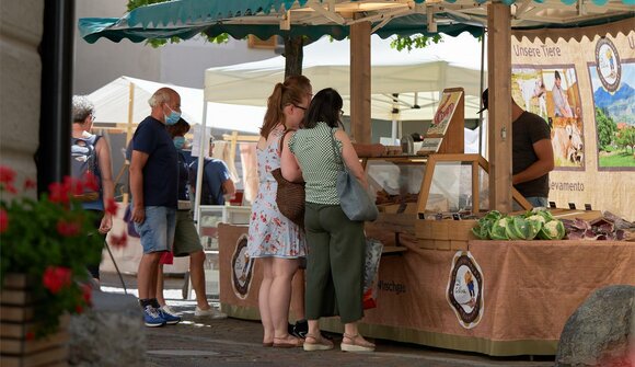 Weekly market in Malles