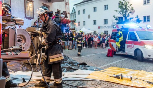 Serate estive: I salvatori del venerdì