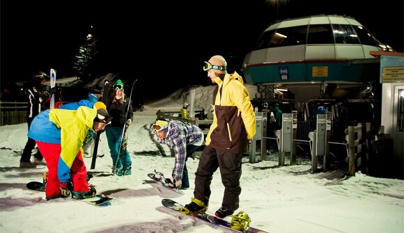 Skiing by night