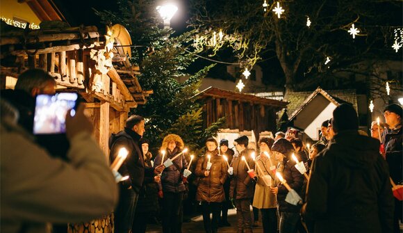 Atmospheric torchlight hike