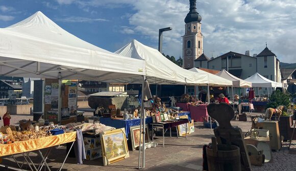 Artisan market "Mertigmorkt"