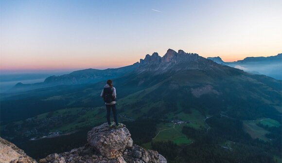 Mountain hike to the Pulpito