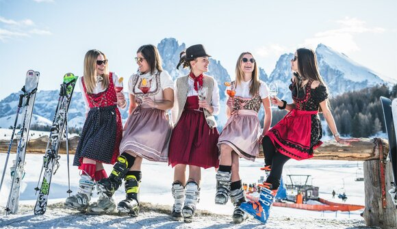 Dolomites Dirndl Ski Day