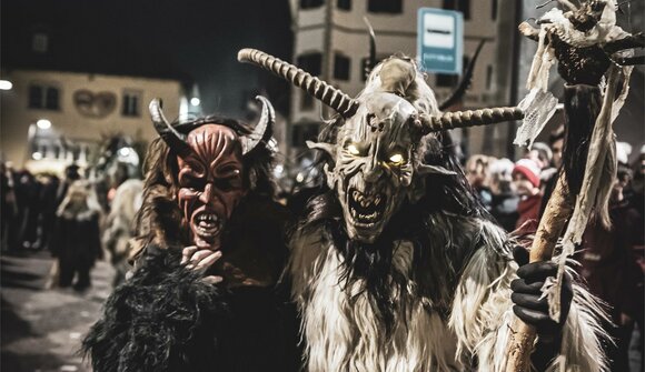 Sfilata dei "Krampus" Rostnboch Tuifl