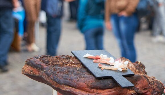 Gollimorkt - Traditionsmarkt in Mals