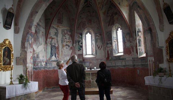 Besichtigung der St. Nikolauskirche