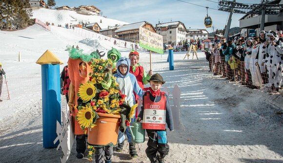 Carnescé - Fasching in Corvara