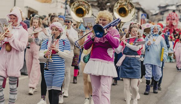 Grande sfilata di carnevale