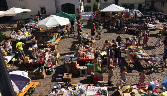 Flohmarkt in Deutschnofen