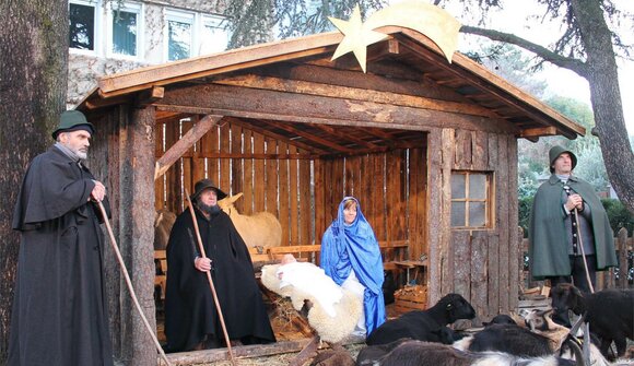 Living Christmas crib in Laives