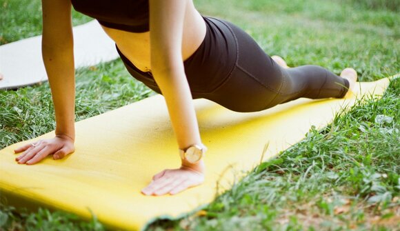 Yoga in the green with Ursula