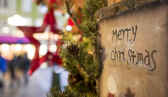 Lesen am Bozner Christkindlmarkt 2024