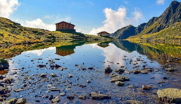 Hike to the Tiefrastensee lake