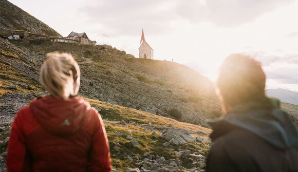 Guided sunrise hike Croce di Lazfons