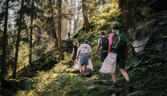 Saubere Pfade: Geführte Wanderung