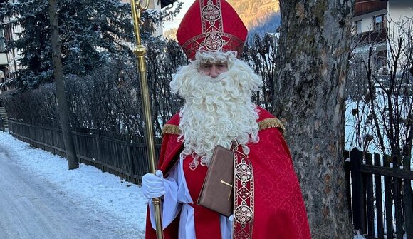 Advent in Villabassa - St Nicholas