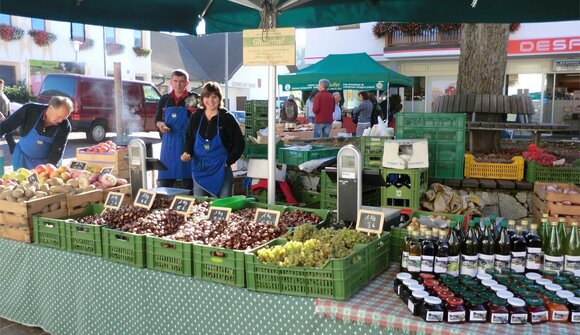 Market with farming products