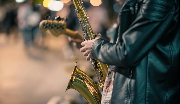 Konzert: Besinnlich bis schwungvoll