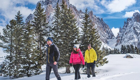 Winterwandern und Rodelspaß