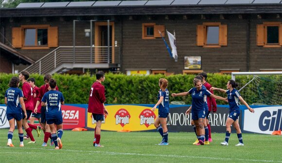 Camp Italy women's national football