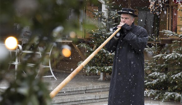 Merano Christmas Market: Alphorn