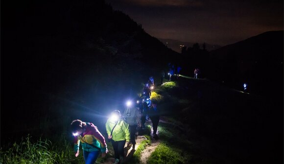 Climatic therapy night-time hike