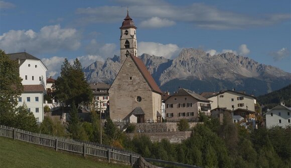 Concert by the alpine horn group