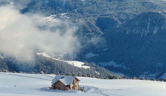 Hike: Holy Cross Chapel on Resciesa