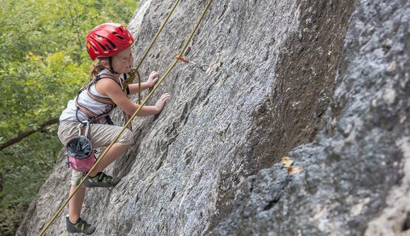 Climbing lessons for children