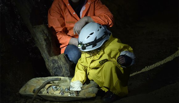 Family time: treasure hunt in the mine