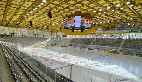 Eislaufen in der Arena Bruneck