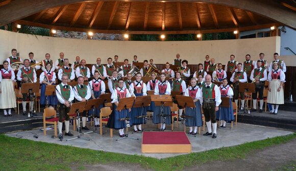 Concert by the Frangarto town band