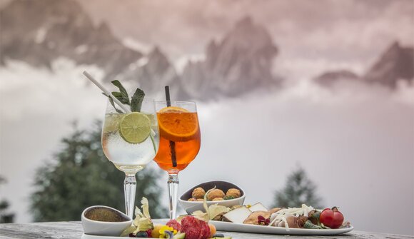 Mountain & Prosecco