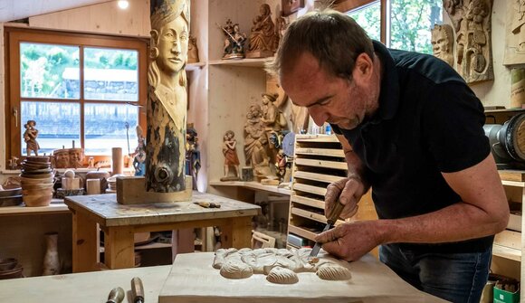 Corso di scultura in legno