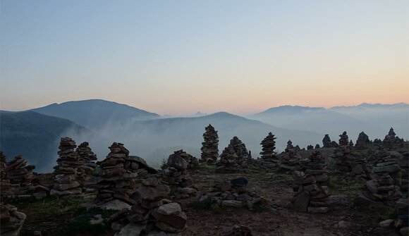 Escursione all'alba: Ometti di Pietra